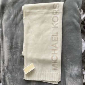 Michel Kors Scarf